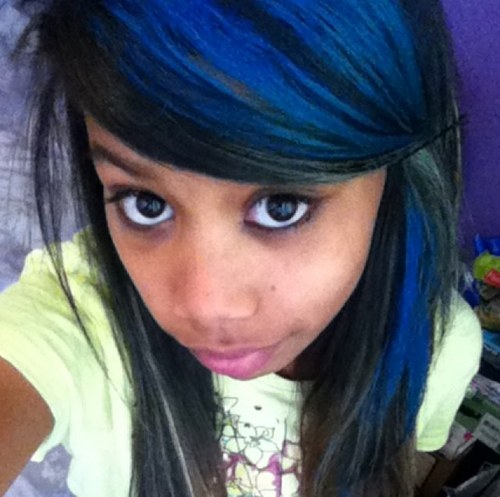 Hi I'm Raveena! I absolutly love @Smosh , @shanedawson , I love Desandnate and @pubertina  Follow me! I follow back :)