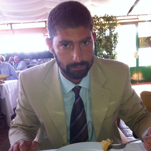 mischa_stern's profile picture. STERN INTERNATIONAL con expetrtise desde 1980 Consultoria orientada al futuro, Humanizar, Vender y Estrategia