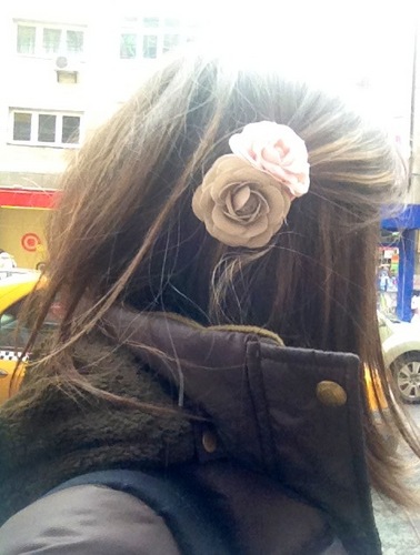 Insert pretentious crap about myself here.. Kiddin` Im actually a nice person. :)
#Tribute...#MinajFan...#Directioner... x.o.x.o ♥