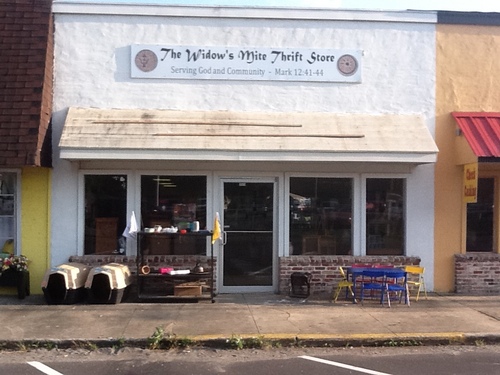 widowsmite2012's profile picture. Graduate of Liberty University - volunteer Chaplain/Shelby County Sheriff’s Office - Co-owner of non-profit thrift store.