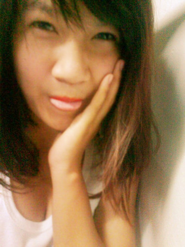 ชื่อเบล น่ารัก นิสัยดี คุยเก่ง เปนมิตร :))