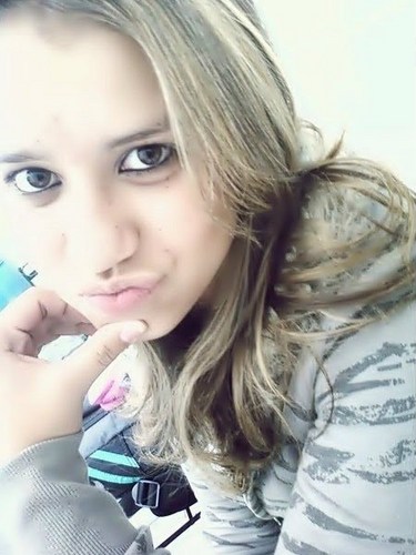 É um anjo loiro dos cabelos cacheados, um metro e sessenta, meu pedaço de pecado. ♪
http://t.co/L7Fa1D3KBU