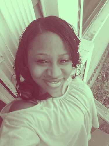 Mother..hard worker..chef..business woman..and am a very lay bck dwn to earth person