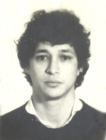Buscando lo que no tenía Cauca  -Bambuco de  Salospi&Sin-
estuve 30 años en el pueblo de la sal, 
La escasez de cobre me trajo a Santiago, 
Jarre mediante