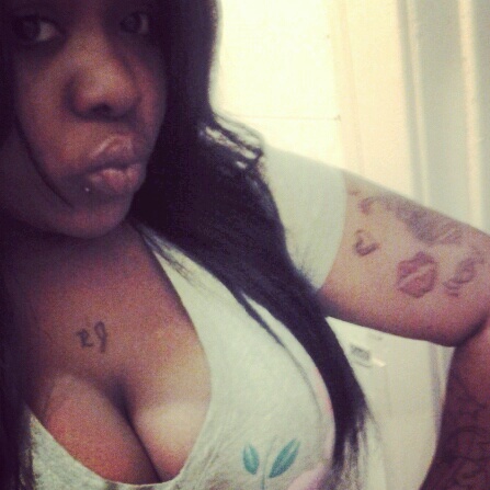 __SexyDollFace's profile picture. [Twinny Pooh ]@EatMy _PinkOut /College Girl |Proud Parent |20|Dope Head |Bhadd Muthafucka |Brown Skin Beauty |JUST FOLLOW ME :-*{INSTAGRAM}DeeDeeBombShell