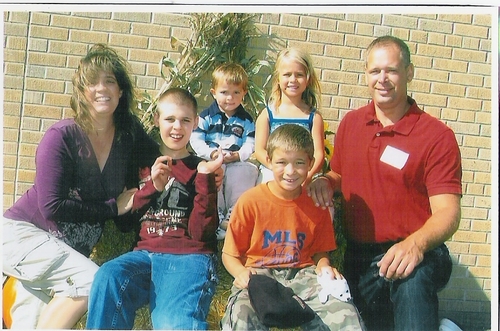 LauraSavelkoul's profile picture. Work at home mom of 4 kids.  Biggest fan of all my kids and everything they decide to do.  Advocate for JDRF in hopes for a cure for Type 1 diabetes.