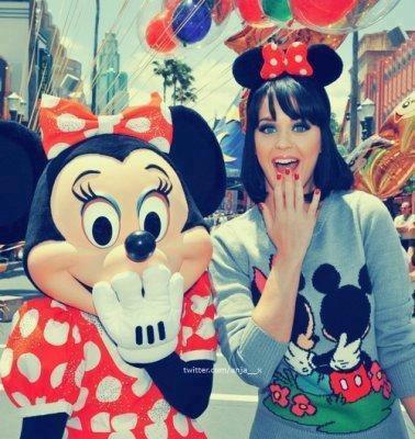 Jaaavierah's profile picture. 