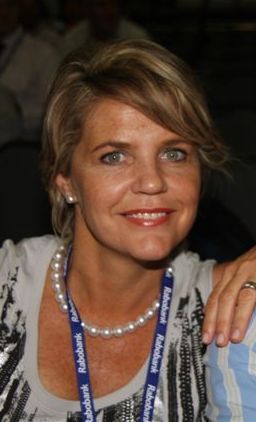 Mother of 3. Passionate Territorian and Advocate for the Bush and its people. Proud beef producer.