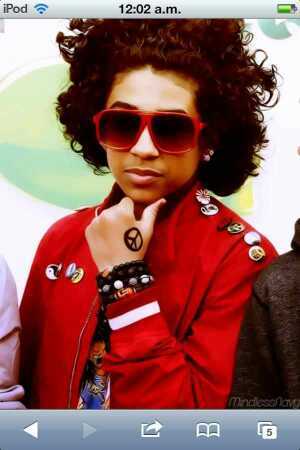 Lilprinceyboo's profile picture. If yhue aint bout dat life den dont follow mhe #teamfollowback nd #mindlessbehavior, #SWAGG