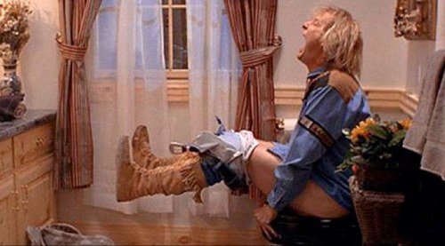 TwittaShitts's profile picture. I tweet musings from the loo.