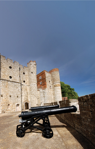 Important Tudor castle with historic links to Chatham Dockyard. Tranquil grounds & beautiful views of the Medway. Perfect wedding venue. Sarah & Abby tweeting