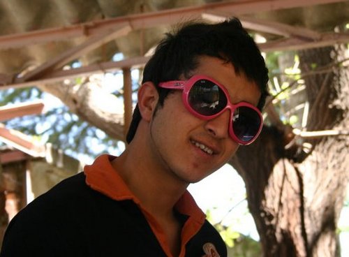 ozkndgn1907's profile picture. fanatik bir fenerbahçeli