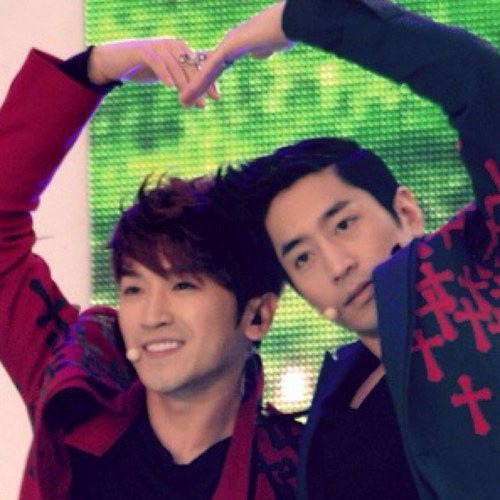 RainbowM0728's profile picture. 항상 행복하고 싶어❤