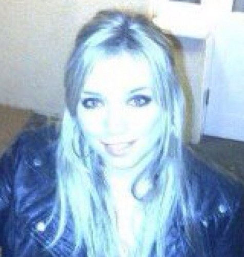 aisling_hall's profile picture. A smile costs nothing.... :-)