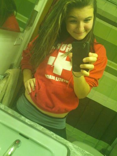 Mychickbad33's profile picture. 