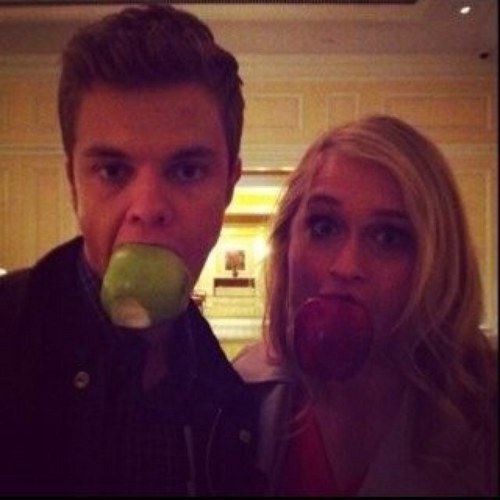 YummyGlimmy's profile picture. Hi ppl im glimmer the beautiful tribute from D1 i love diamonds and cupcakes btw i hate tracker jackers RP GLARVEL ❤