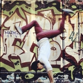 _Yo__Momma_'s profile picture. IF you love yo momma jokes click follow down below(: