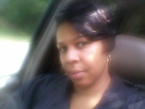 I'm a mother of 1 child, my occupation is a barber currently in a relationship