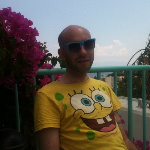 RussellZiton's profile picture. London born. Slightly obsessed with spongebob!