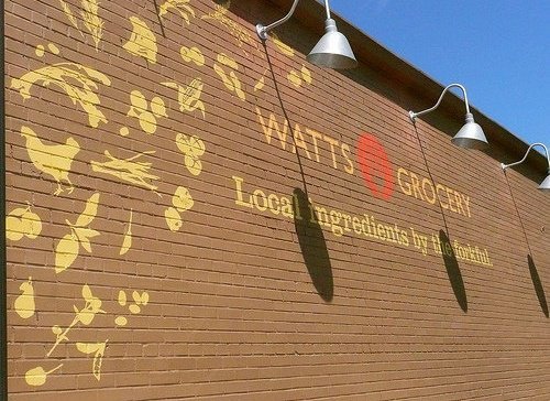 With roots firmly planted in North Carolina, Watts Grocery combines easygoing Southern hospitality with local foods by the forkful.