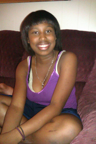 Nene_here's profile picture. people that follow me bout dat life and i always follow back so just add me on twitter so i no its real lol;)