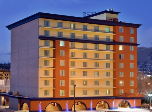 Located in the heart of beautiful downtown El Paso, TX.  112 comfortable rooms all equipped with lush mattresses, 37' flat screens, microwave and fridges.