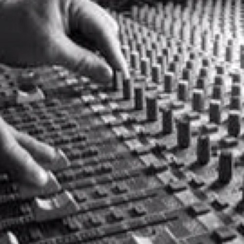 tweetakarain's profile picture. 