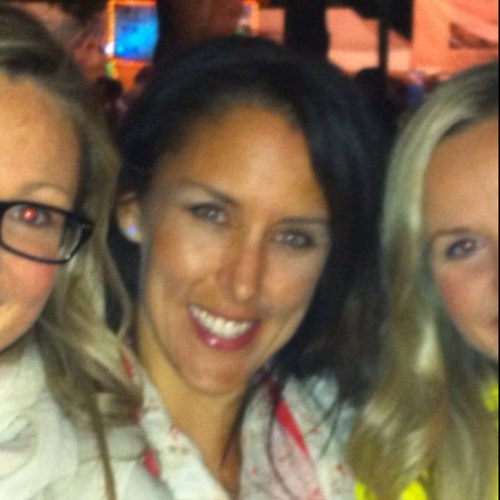 shelhyding's profile picture. Loves Melbourne, ice cream, adventure & Christmas!