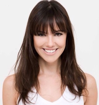 Atriz, jornalista, apresentadora.