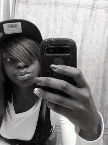 RudeGirLiDgaf's profile picture. 