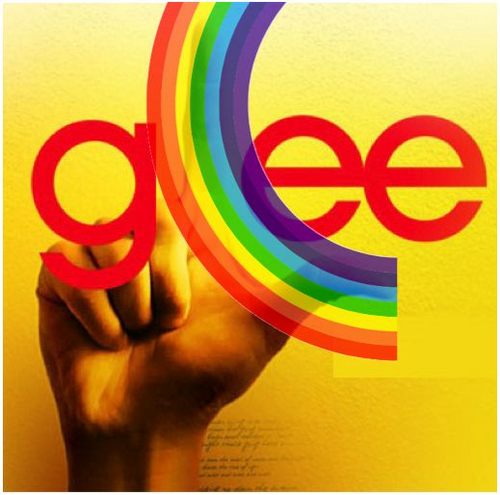 I love glee and defend the gay lesvianas