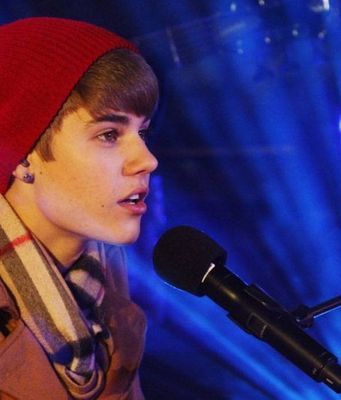 I am crazy for justin bieber he is absolutely amazing i have #BIEBERFEVER #MUCHLOVE to all!! #TEAMFOLLOWBACK