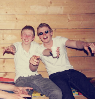 Hey ik ben Giovanni Commandeur, ik ben 15 jaar en zit clusiuscollege- ik hou van mijn schatje x demi