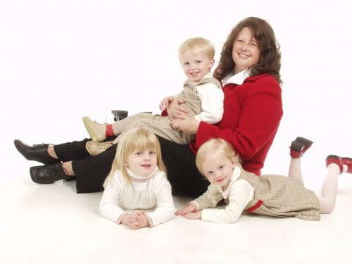 LesleyHazleton's profile picture. Working Mom with financial expertise, who loves cooking, traveling with kids and making some interesting attempts at skiing.