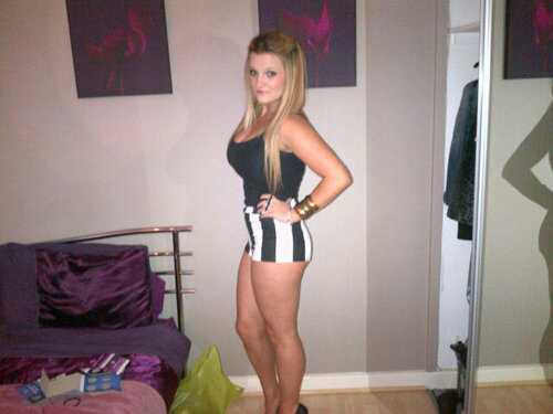 im Crystal,. Why dont you give me a cheeky follow & ill givve you one back?«33