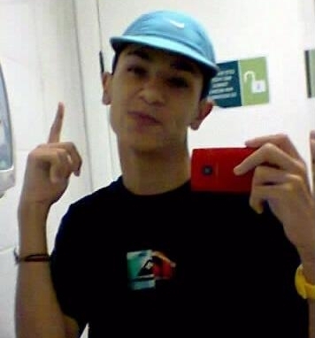 Ainda que eu ande pelo vale da sombra da morte, não temerei mal nenhum, porque tu estás comigo !