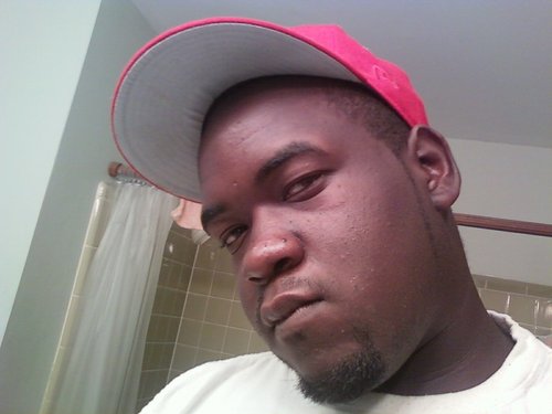 babykingkong1's profile picture. Freak by nature I aim to please. Sex game so real have u weak in ya knees #truestory