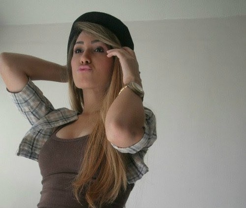 Nunca destrua uma coisa que é desnecessária pra você, pois essa coisa pode significar muito, na vida de outras pessoas. By: Lay..