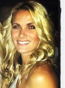 Sara_Anne222's profile picture. 