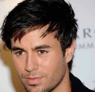 Shan19's profile picture. *স্বপ্নবাজ একজন মানুষ, অনেক কিছুই করার স্বপ্ন দেখি,কিন্তু অলসতার কারণে কিছুই করা হয় না।