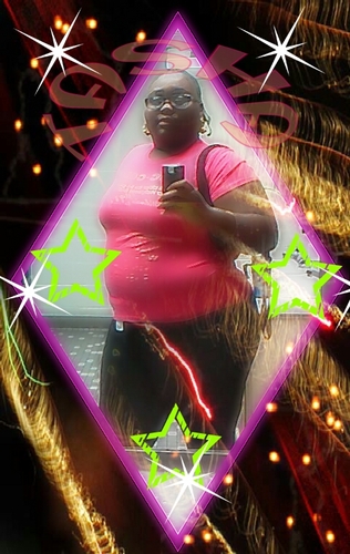 juiceyjayandson's profile picture. 