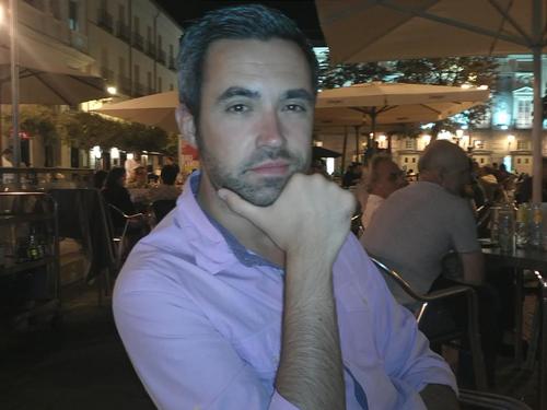 Galician computer engineer. ERP consultant, forensic passionate, opensource practitioner, hardcore videogamer and showrunner at @vamosavidas!