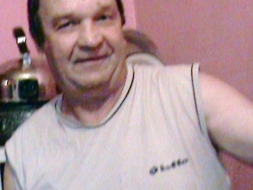 Обычный мужчина, образование высшее, люблю интересные фотографии,статьи, анекдоты и прочее....