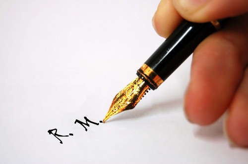 #Leggere è vivere di + | Contatto di «Firmato R.M.», blog sui #libri e la #scrittura creativa. Il mondo letterario da esplorare con un click.