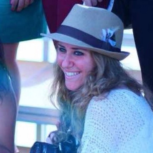 Nallam46's profile picture. A Fashion Editor @Fustany.