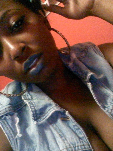 18, college student , just a normal California girl :) 1.17.12 is my heart. . .im still his & he still mines