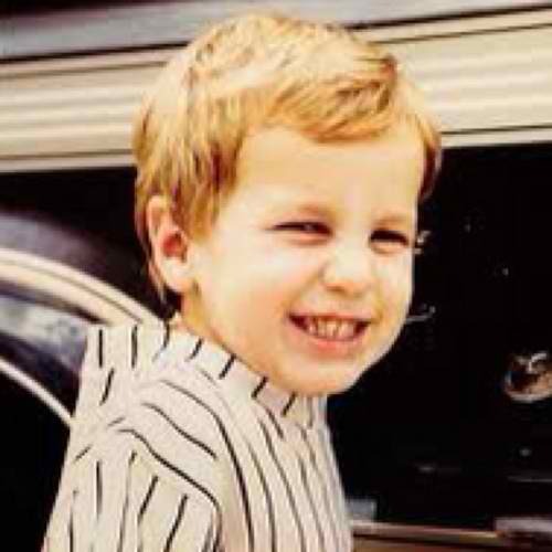 I'm Jason. I'm five. my daddy is @iamkendizzzle and my mommy is @jotaylorxo_
