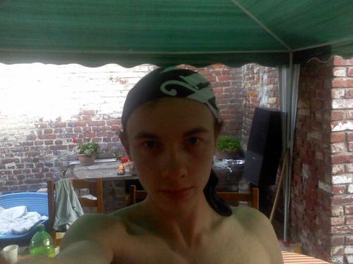 x_rom_x's profile picture. 