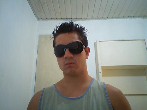 Eu sou cara que tenho poucos amigos são loucos mas não são falso isso que importa tamo junto e misturado Só os Loucos Sabem !