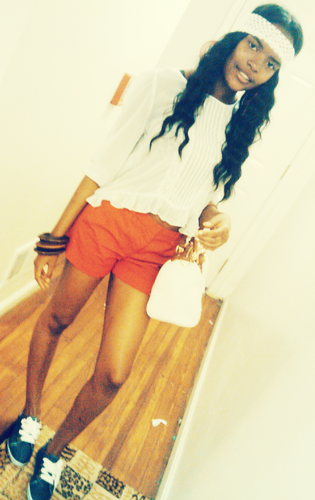 always be on point you would ever catch me slipping * i only roll with them pretty bitches & bad bitches . Fuck with ussss